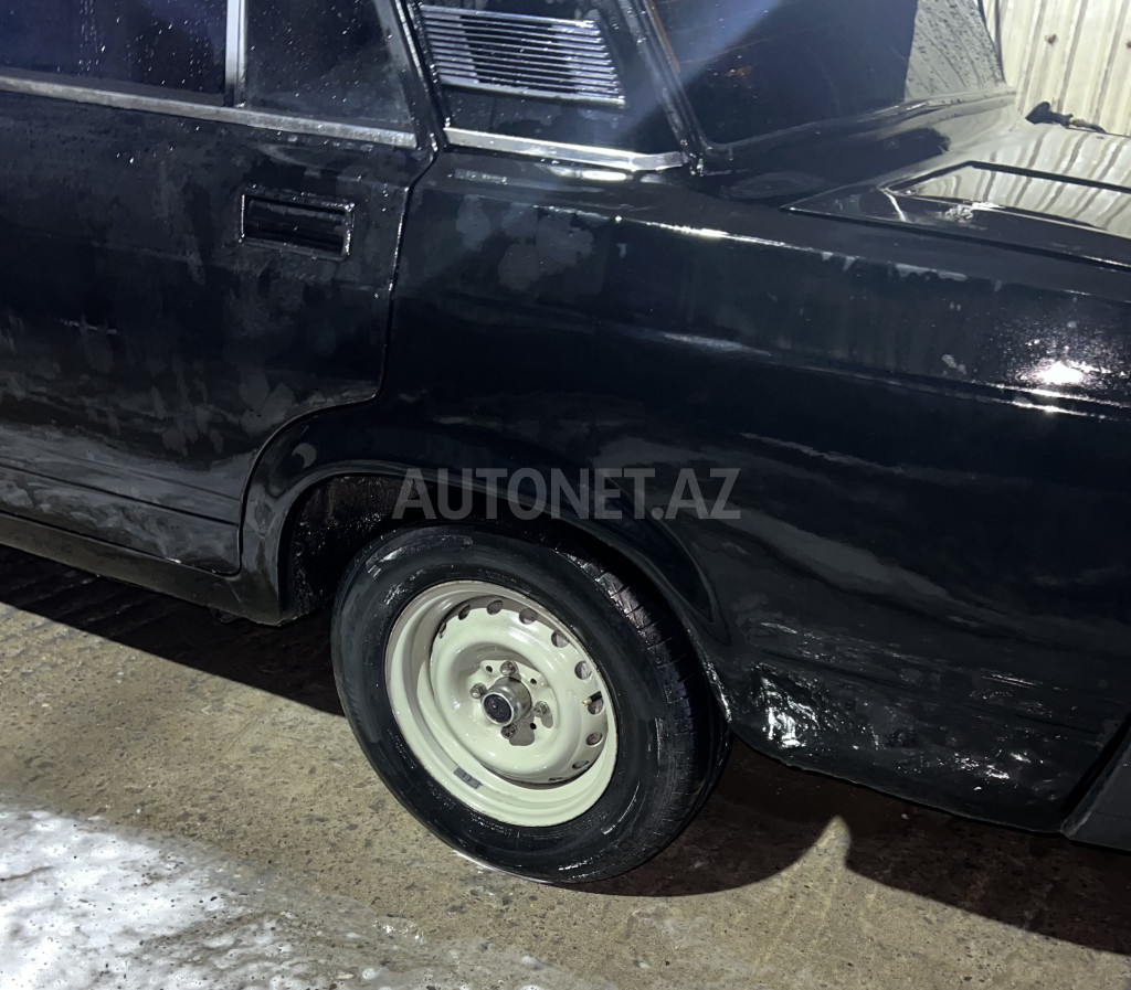 LADA (VAZ) 2107 2010