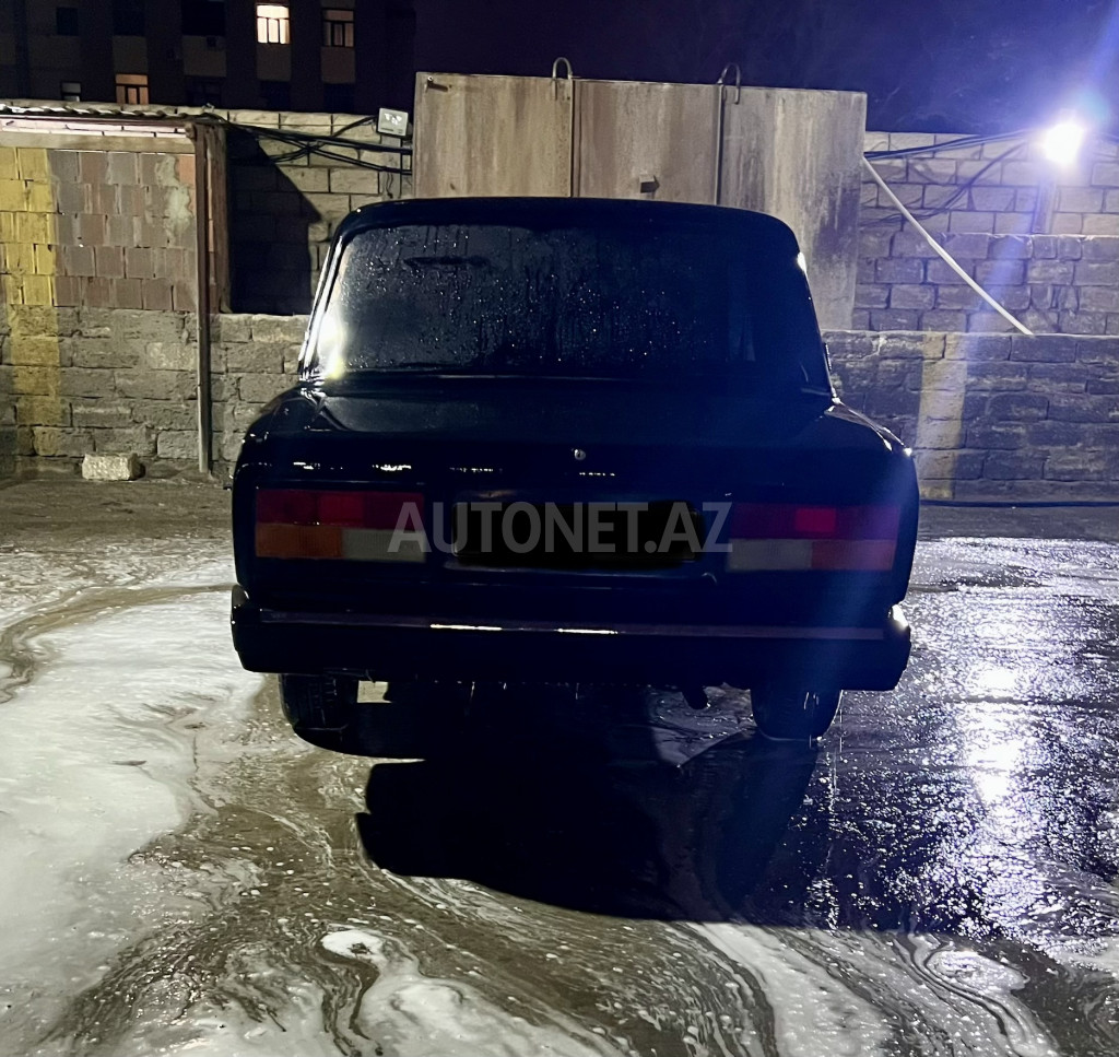 LADA (VAZ) 2107 2010