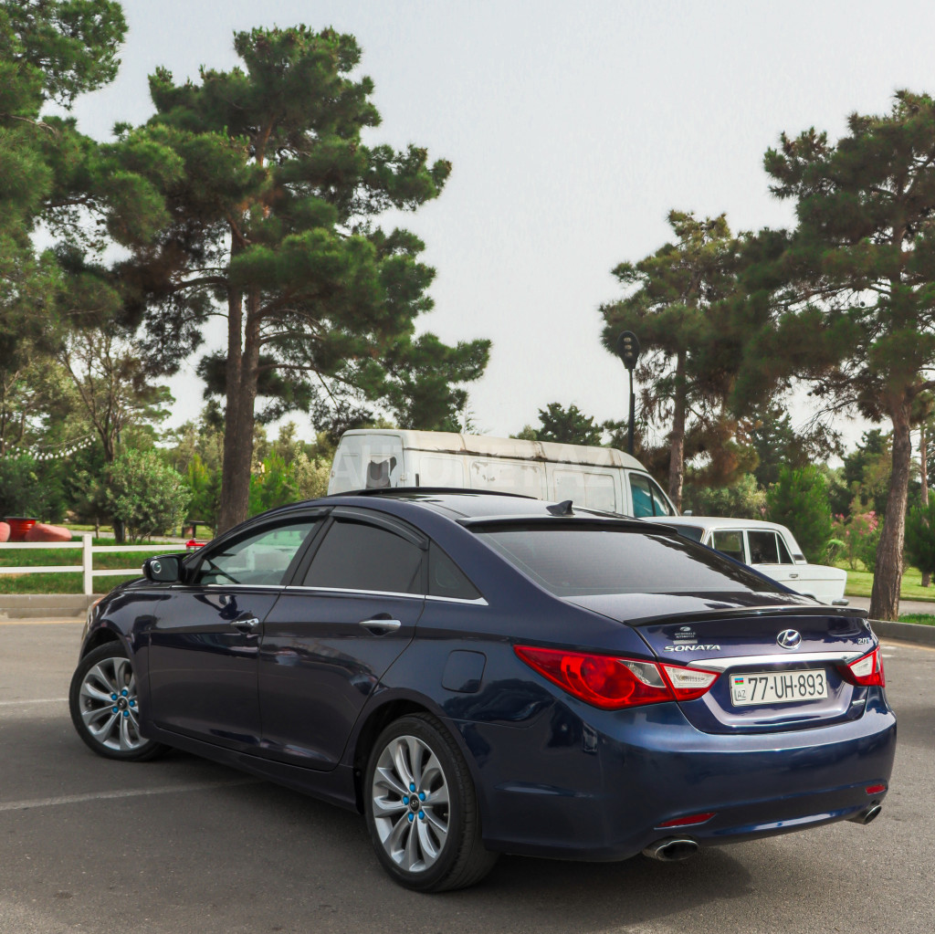 Hyundai Sonata 2012