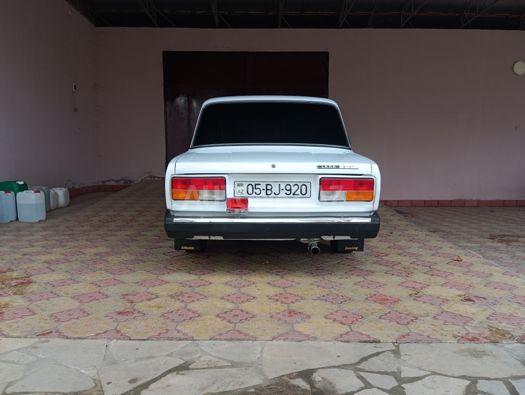 LADA (VAZ) 2107 2009