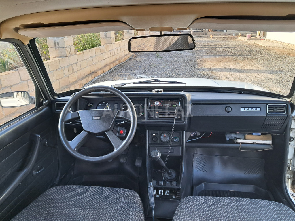 LADA (VAZ) 2107 2010