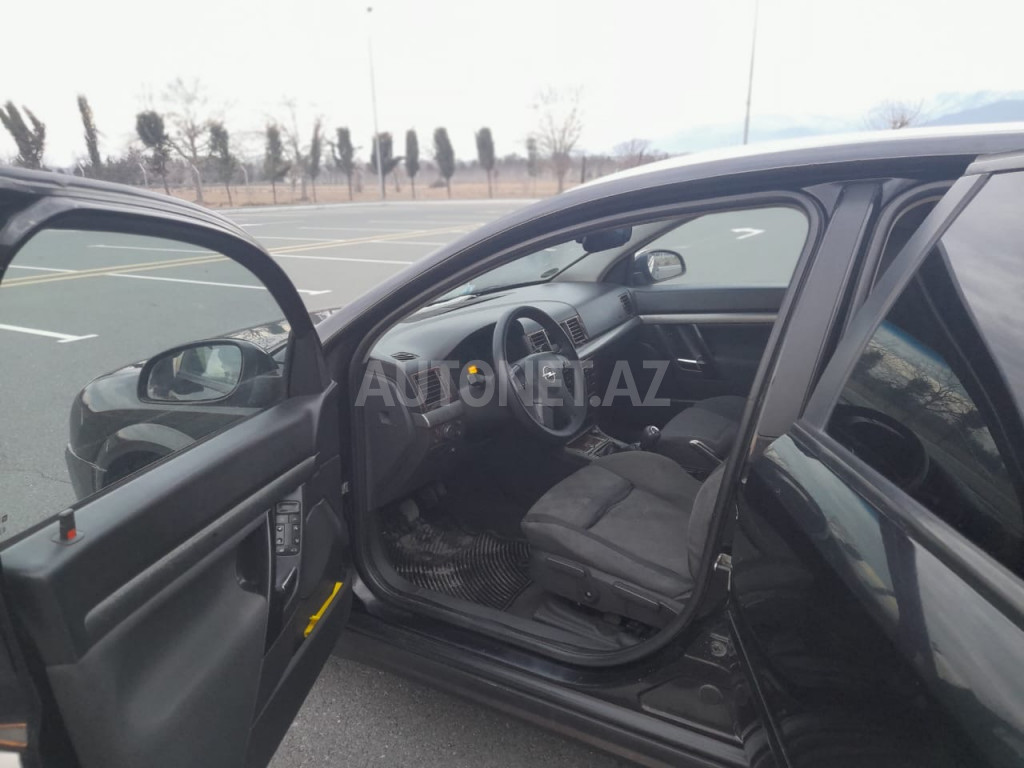 Opel Vectra 2003