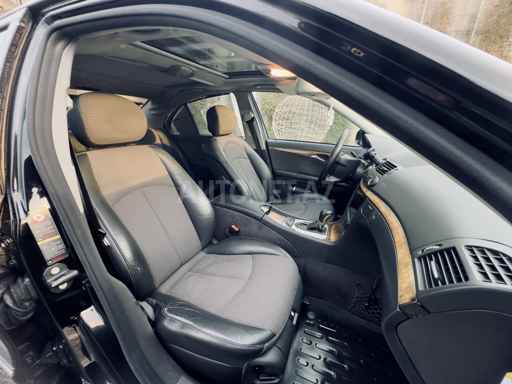 Mercedes E 200 2005