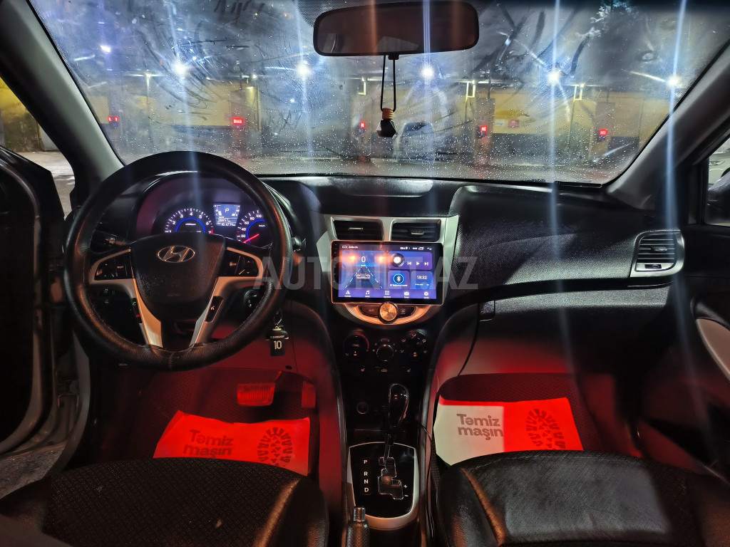 Hyundai Accent 2014
