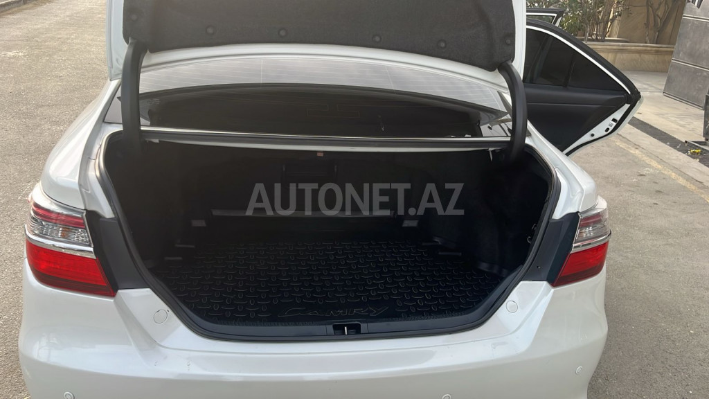 Toyota Camry 2014