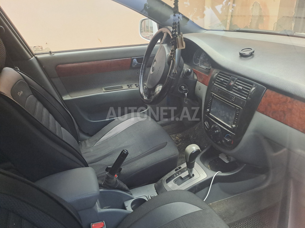 Daewoo Gentra 2014