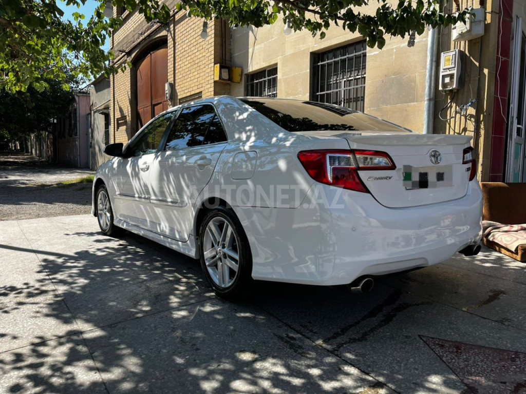 Toyota Camry 2013