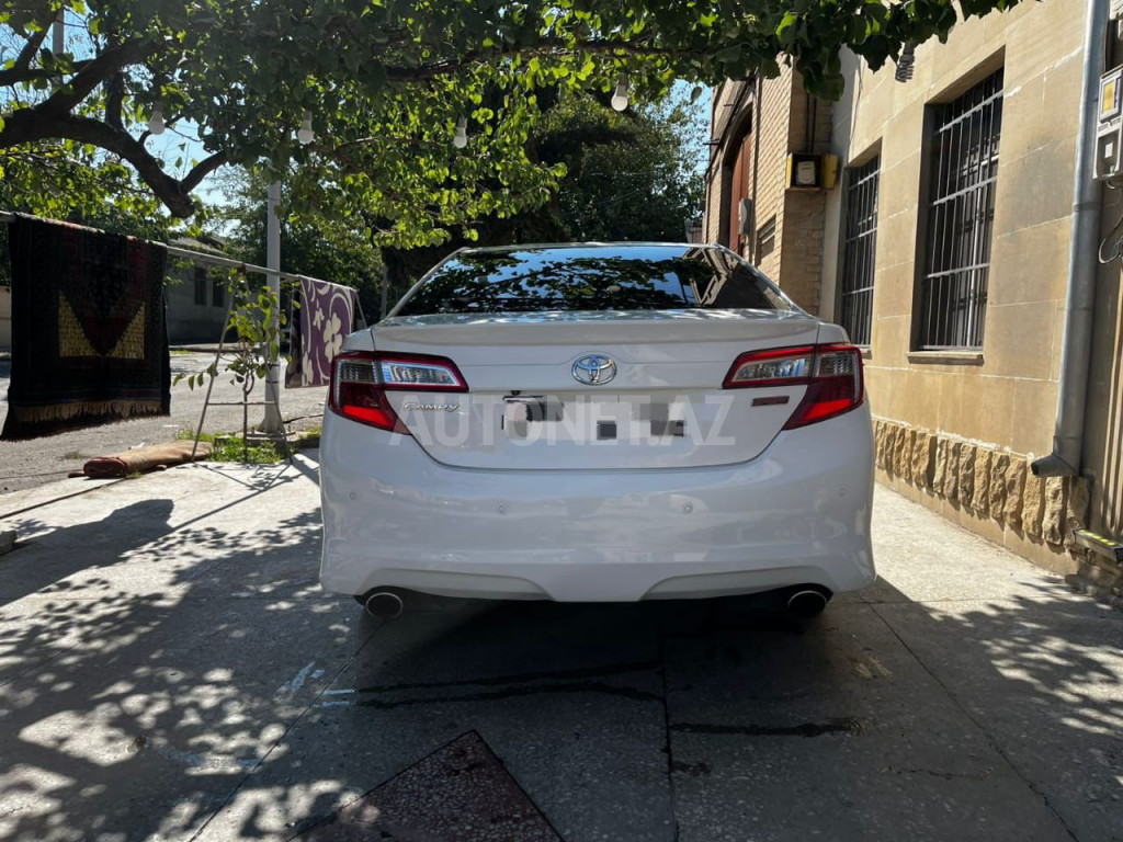 Toyota Camry 2013