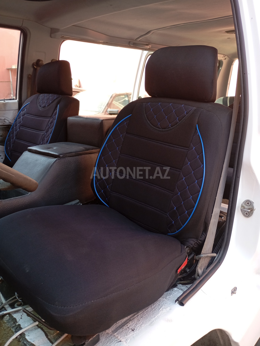 Mitsubishi L300 1986