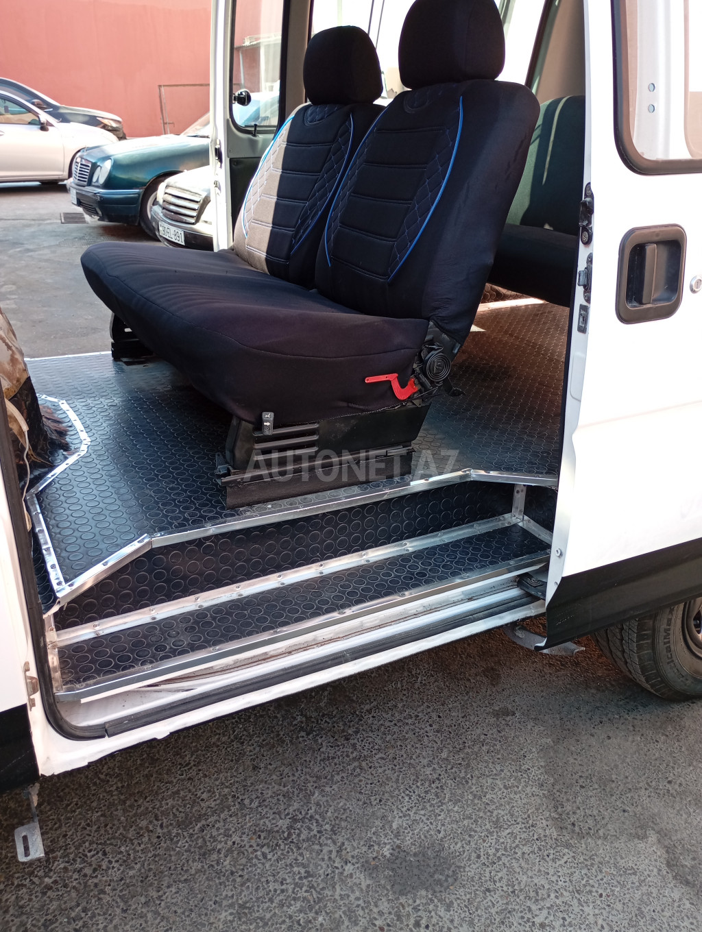 Mitsubishi L300 1986