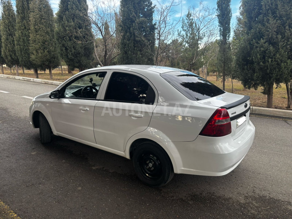 Chevrolet Aveo 2011