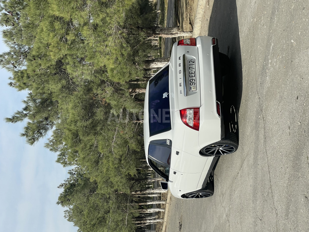 LADA (VAZ) Priora 2013