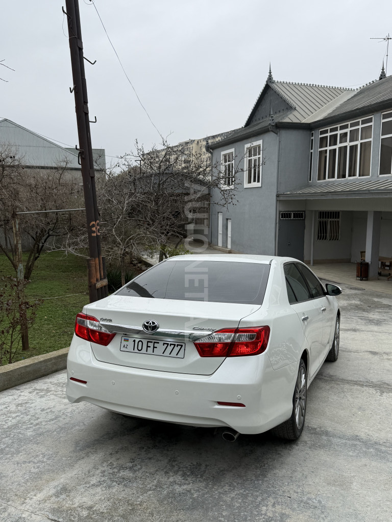 Toyota Camry 2014