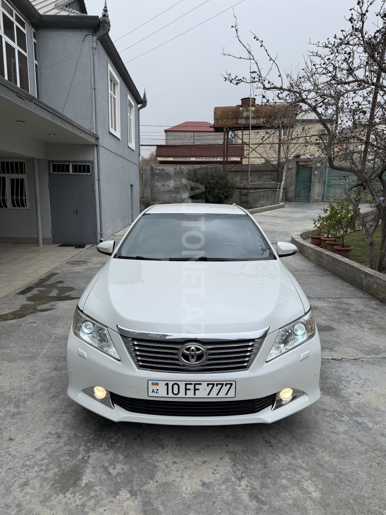 Toyota Camry 2014