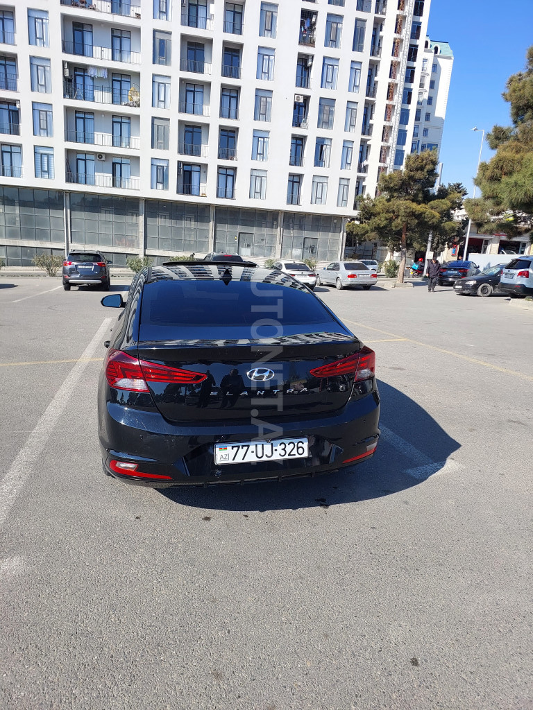 Hyundai Elantra 2020