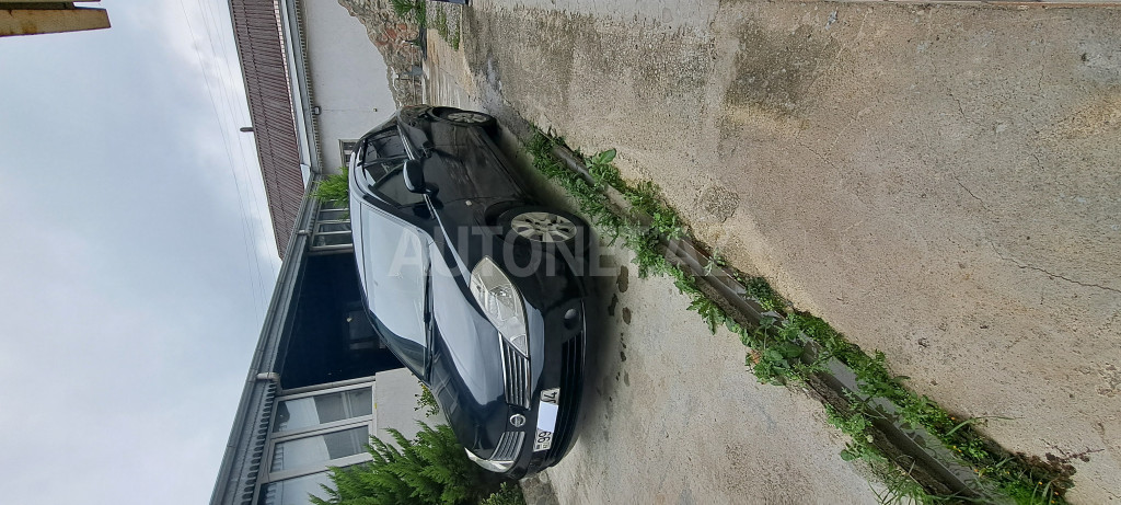Nissan Tiida 2006