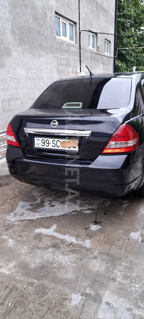 Nissan Tiida 2006