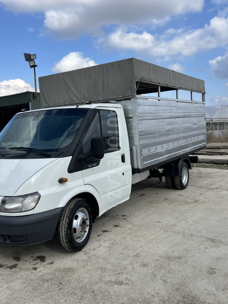 Ford Transit 2004