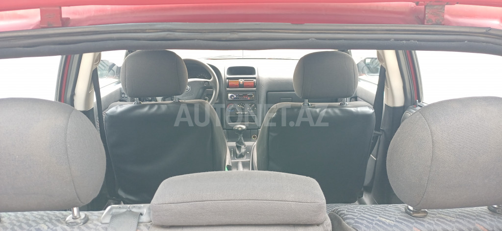 Opel Astra 2000