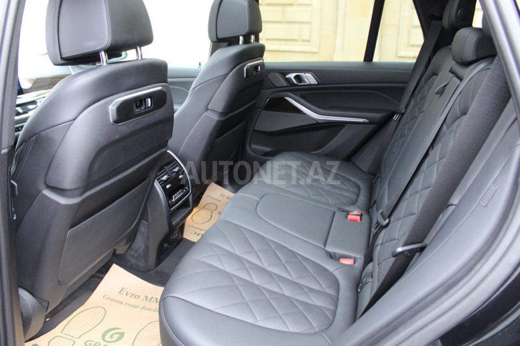 BMW X5 2023