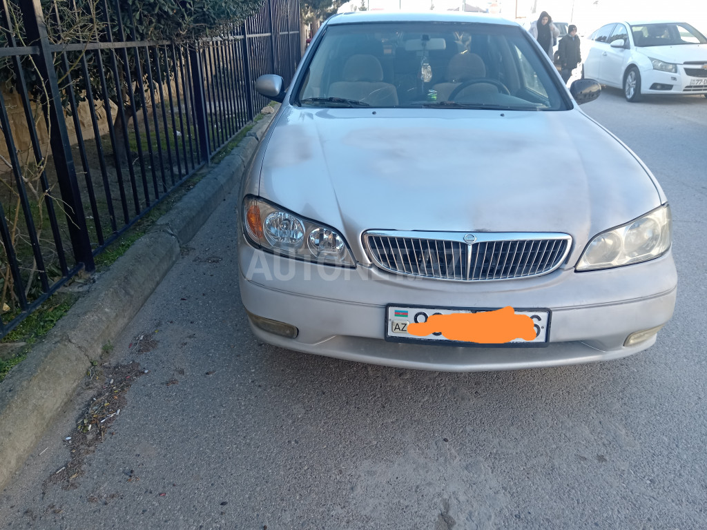 Nissan Maxima 2000