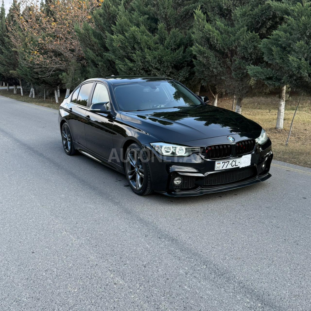 BMW 328 2012