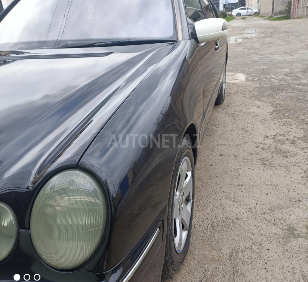 Mercedes E 220 2001