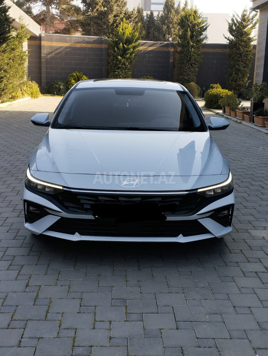Hyundai Elantra 2024