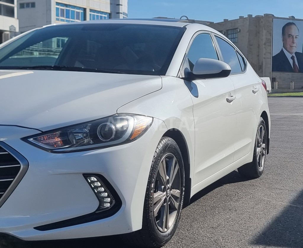 Hyundai Elantra 2017