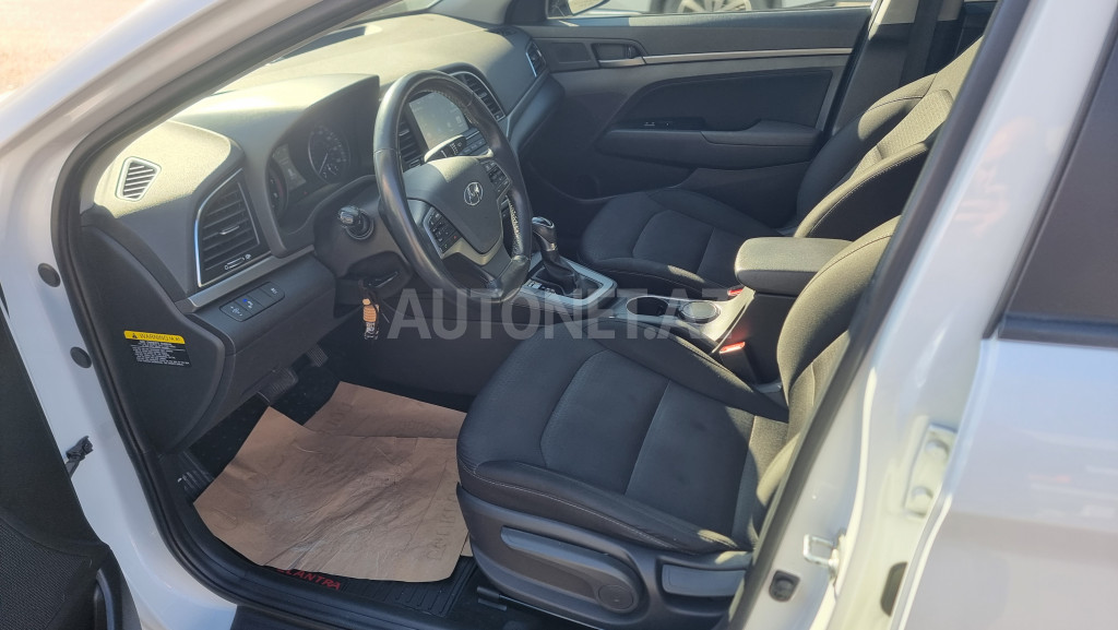 Hyundai Elantra 2017