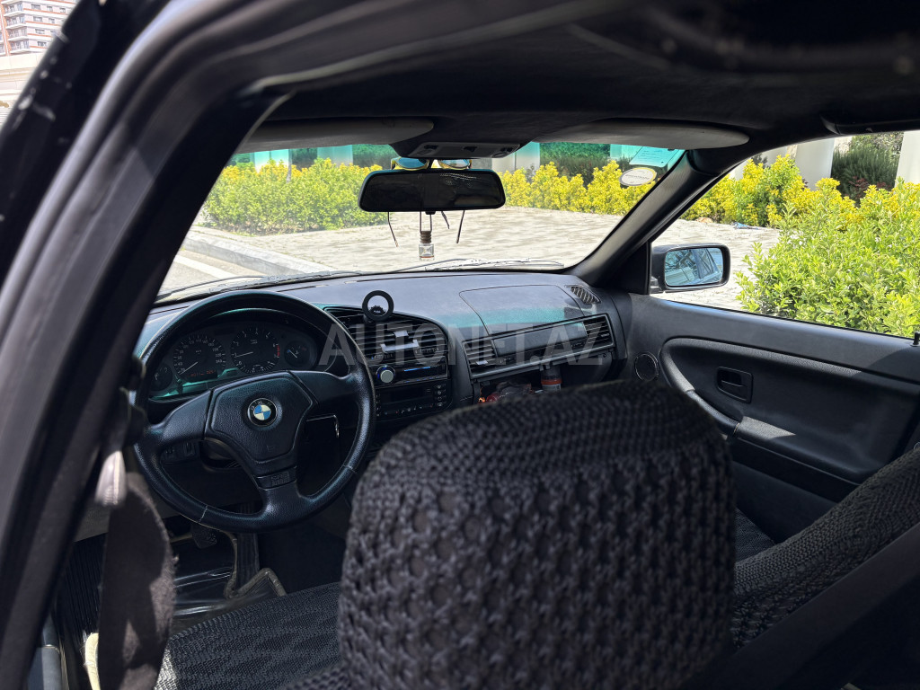 BMW 318 1995