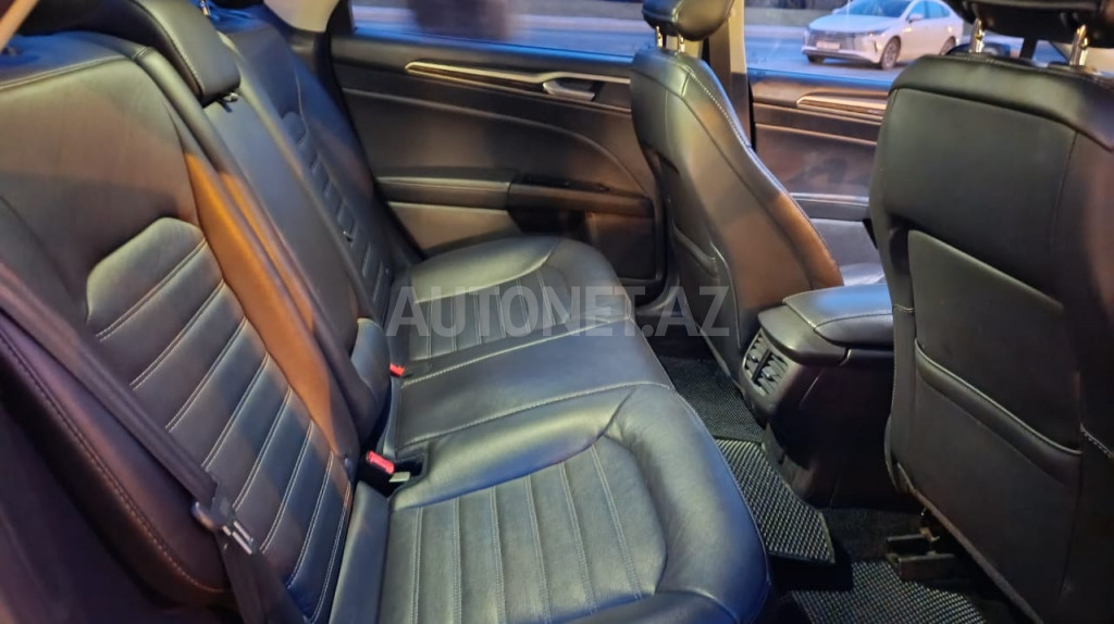 Ford Fusion 2015