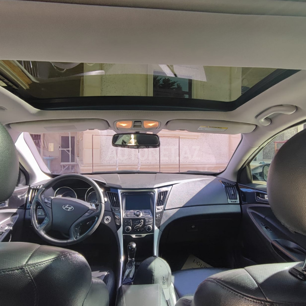 Hyundai Sonata 2012