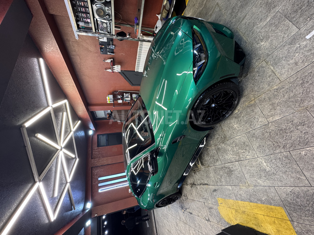 BMW M4 2025