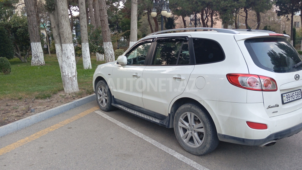 Hyundai Santa Fe 2010
