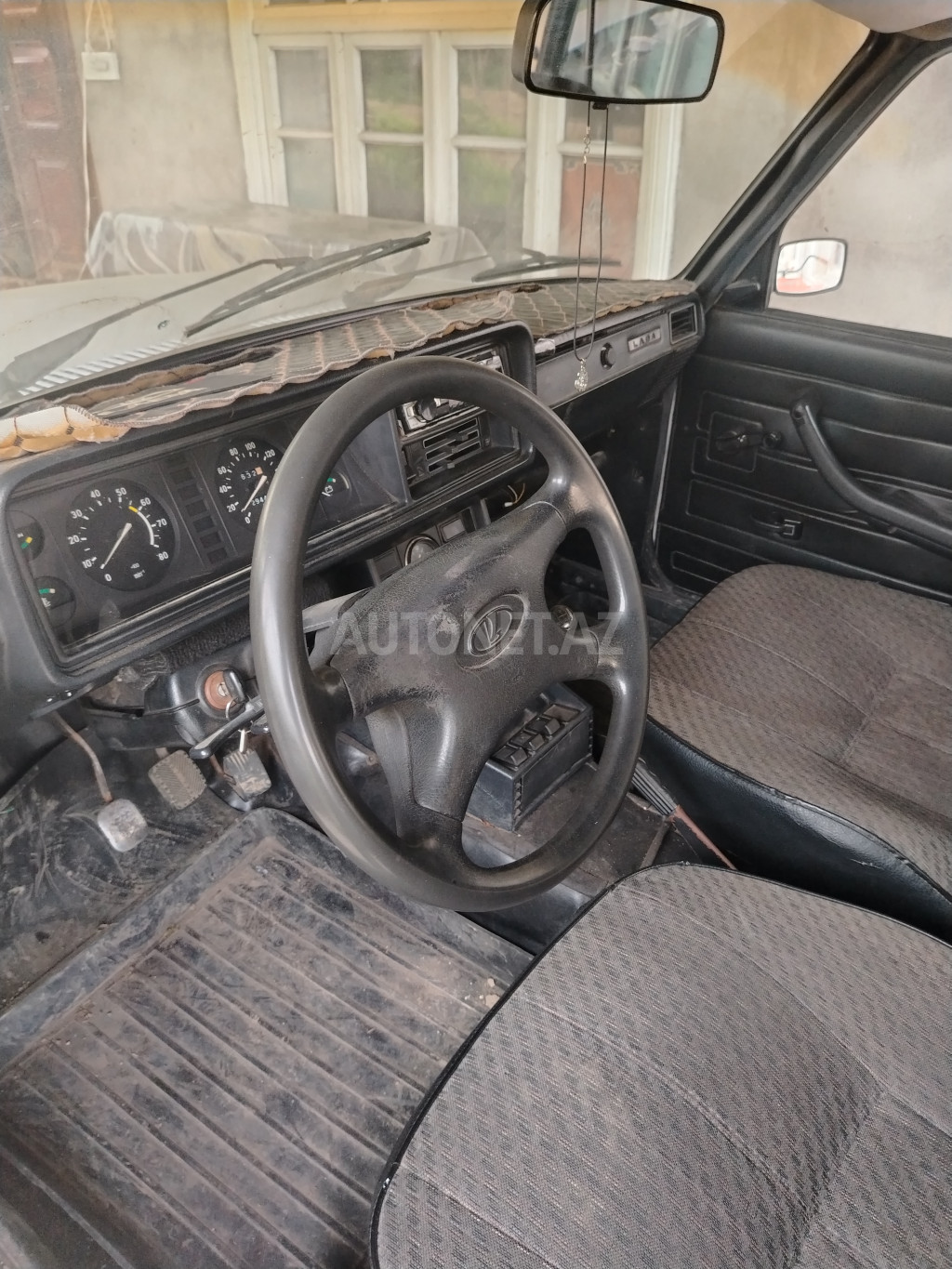 LADA (VAZ) 2107 2001