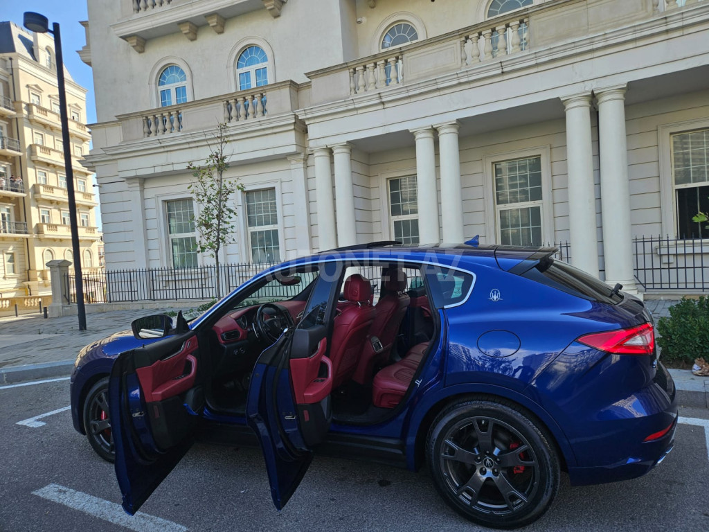 Maserati Levante 2021