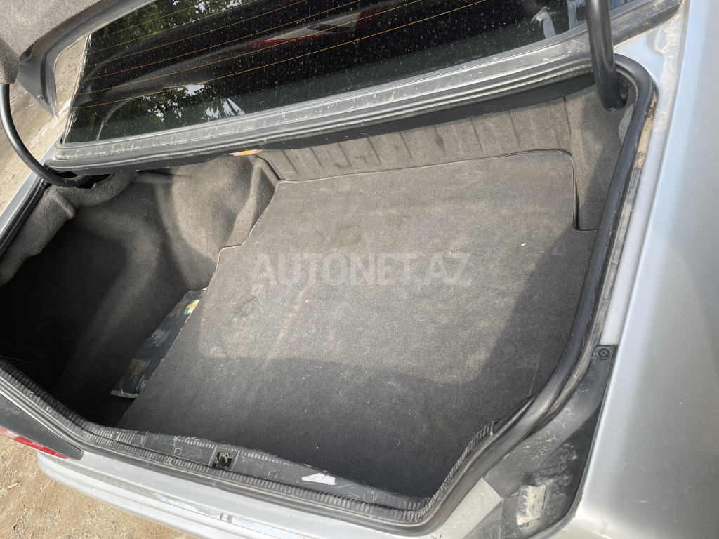 Mercedes E 220 1994