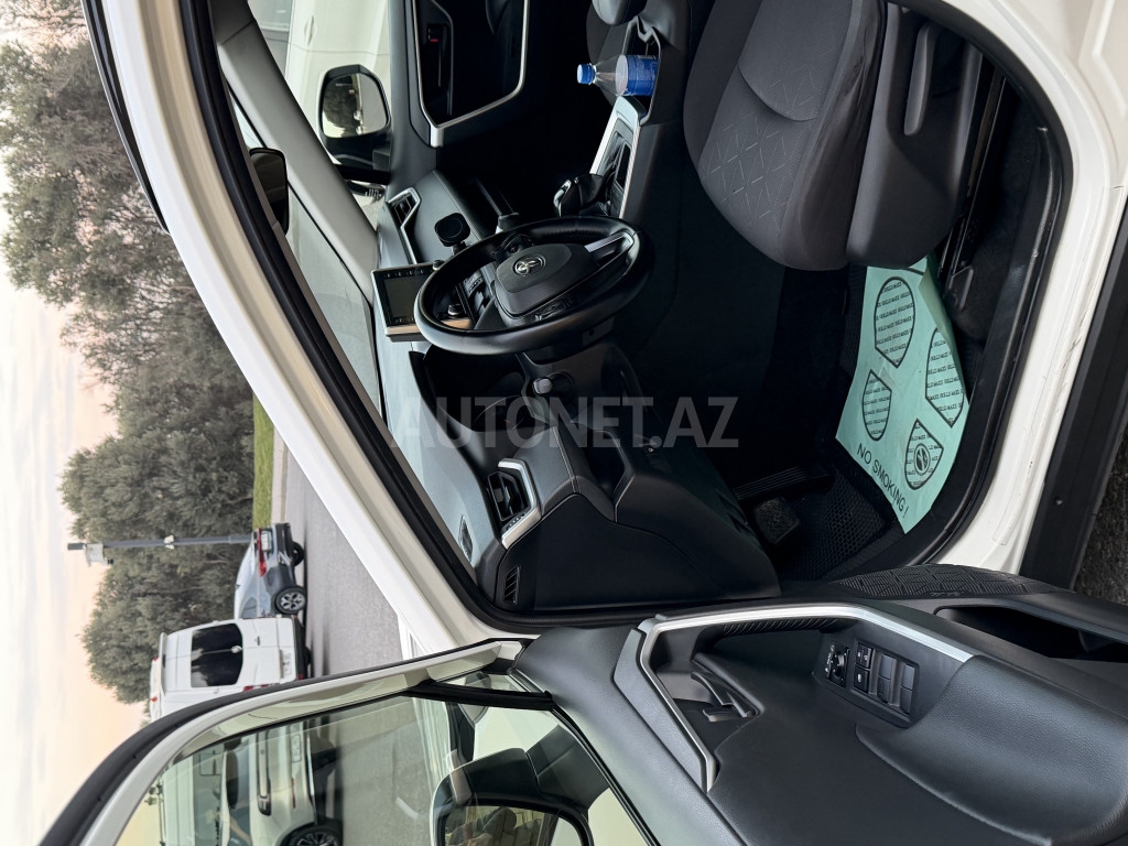 Toyota RAV4 2021