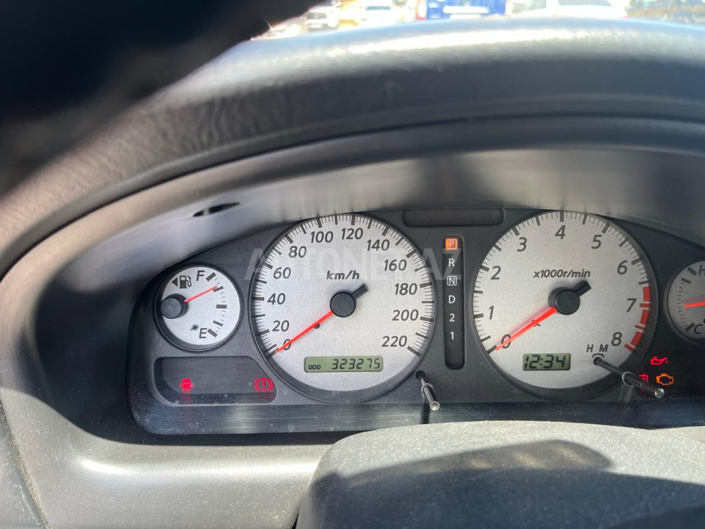 Nissan Sunny 2008
