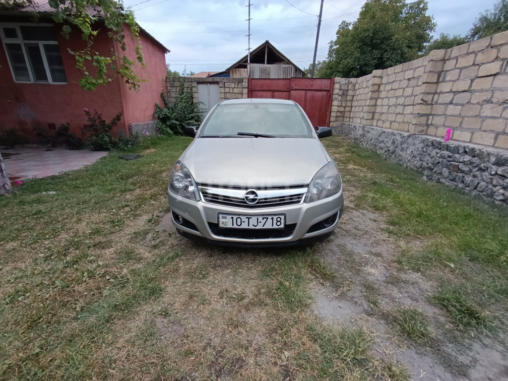 Opel Astra 2008