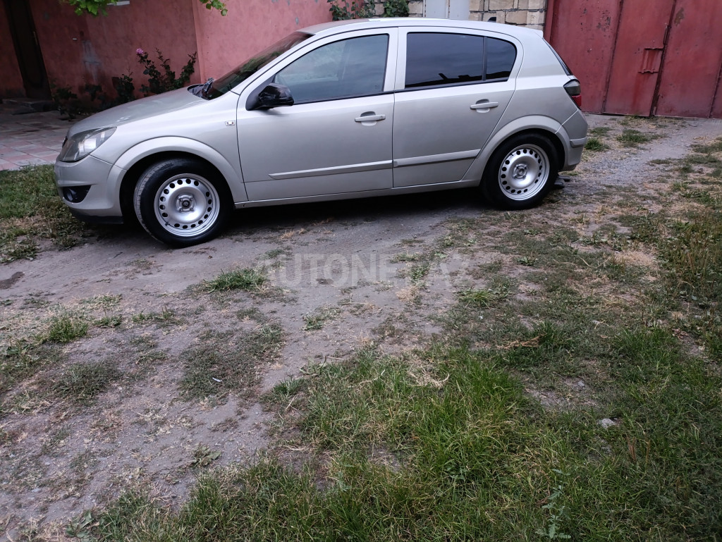 Opel Astra 2008