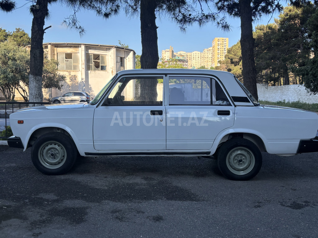 LADA (VAZ) 2107 2009