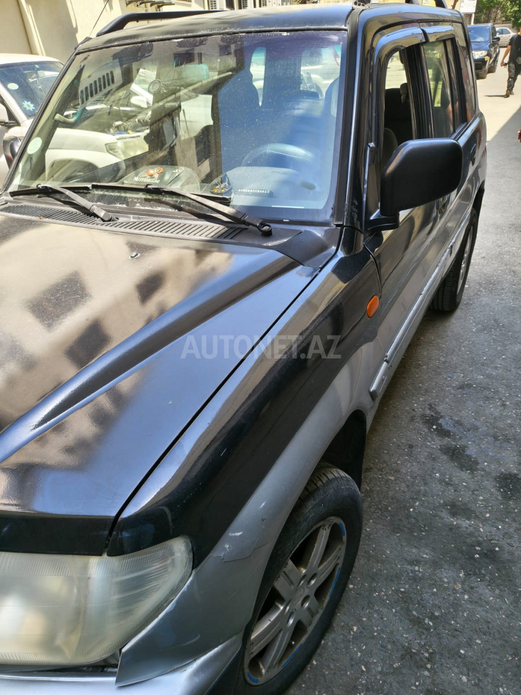 Mitsubishi Pajero io 2001