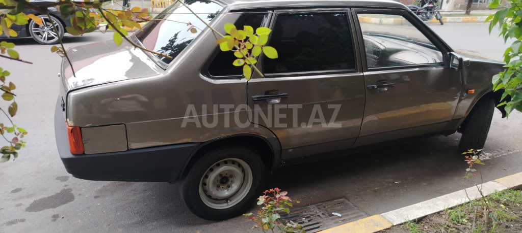 LADA (VAZ) 21099 2002