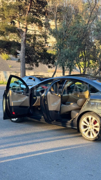 Hyundai Sonata 2013
