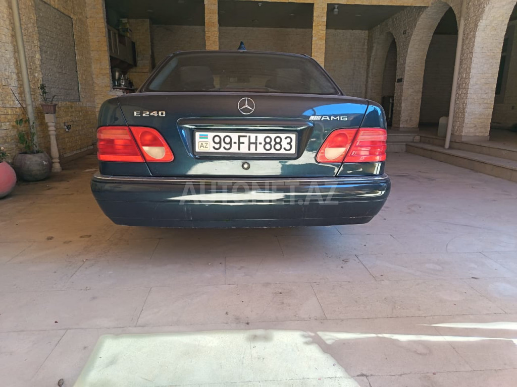 Mercedes E 240 1999