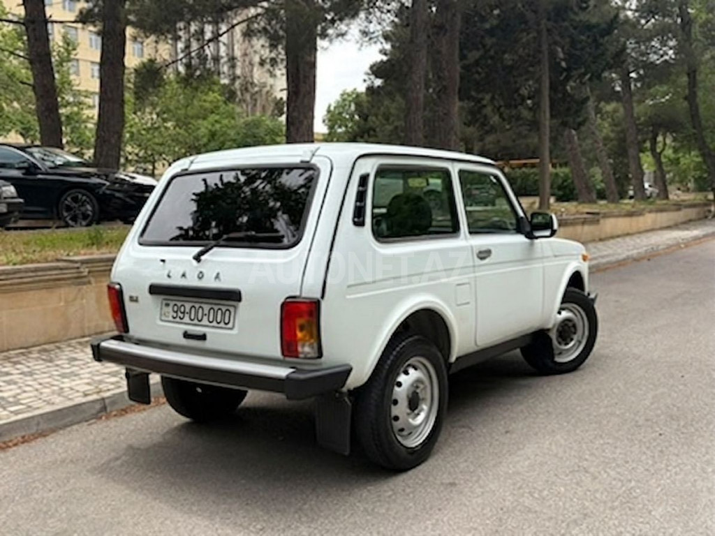 LADA (VAZ) Niva 2013