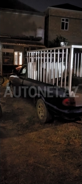 GAZ 3110 "Volga" 2004