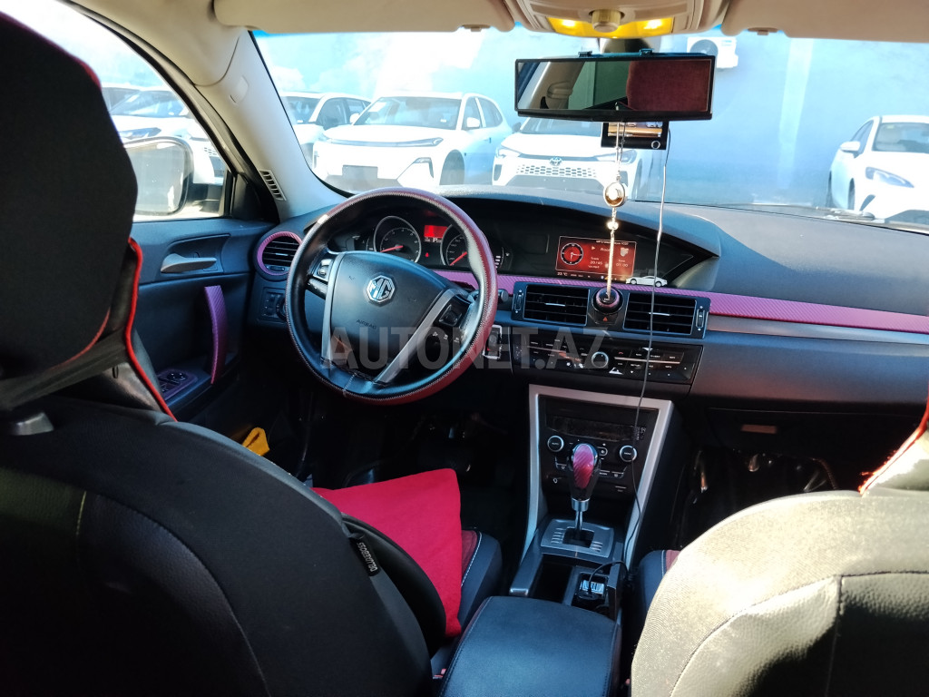 MG 6 2012